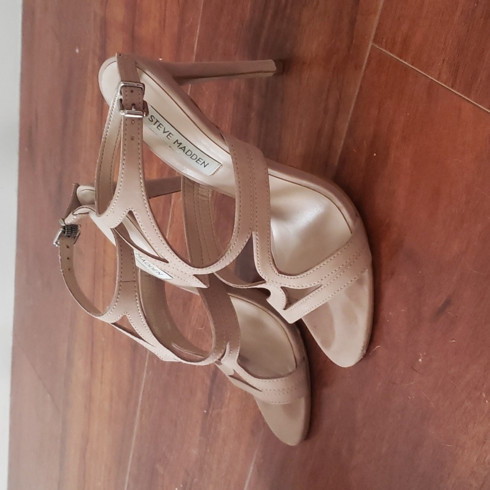 Steve Madden sling back heel sandals